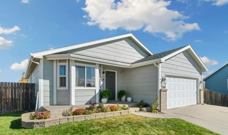 Commercial Siding Contractor Project Estimate - BLUPEAK S&M LLC Commercial Siding Contractor Project Estimate - BLUPEAK S&M LLC